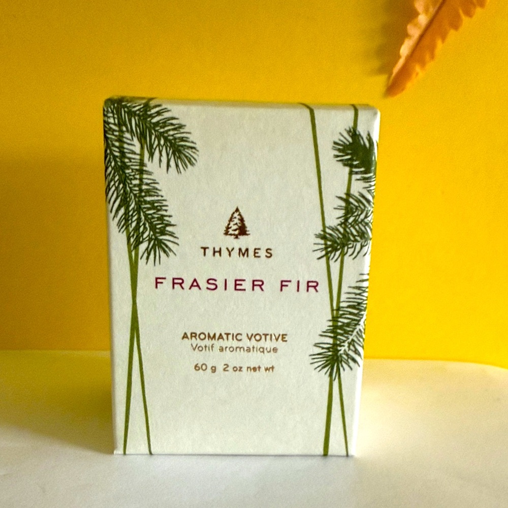Thymes Frasier Fir Pine Needle Candle – Holiday Candles for Home  (2 oz) - Picture 3 of 7